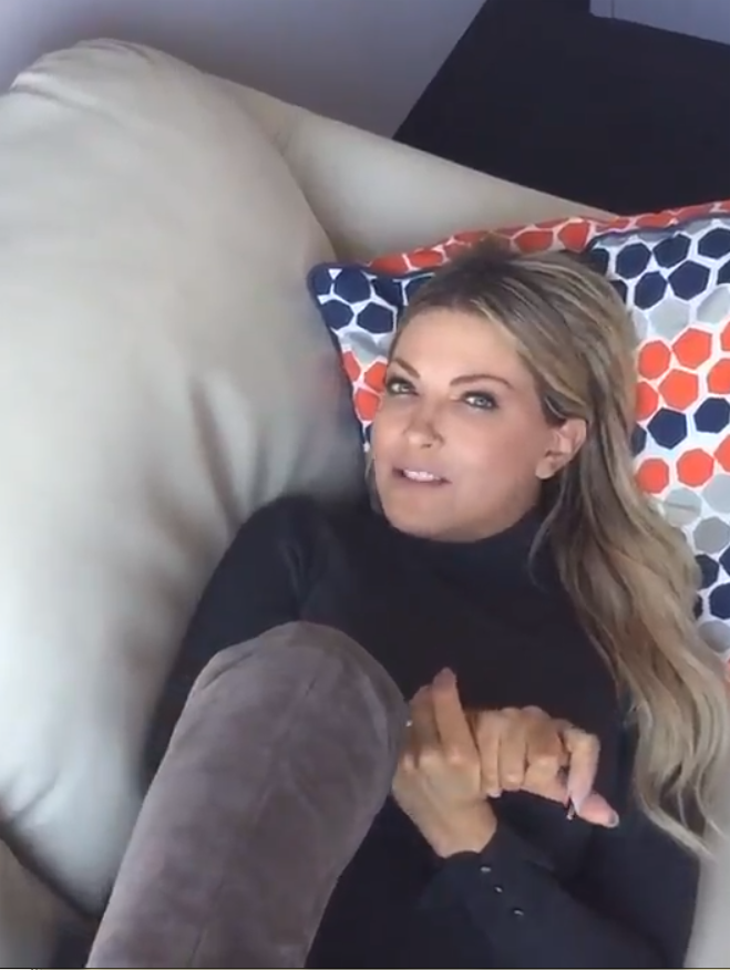 THE APPRECIATION OF BOOTED NEWS WOMEN BLOG : cheryl hickey