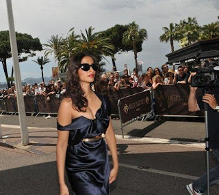 Hot Sonam Kapoor Cannes 2011 Photos, Pics