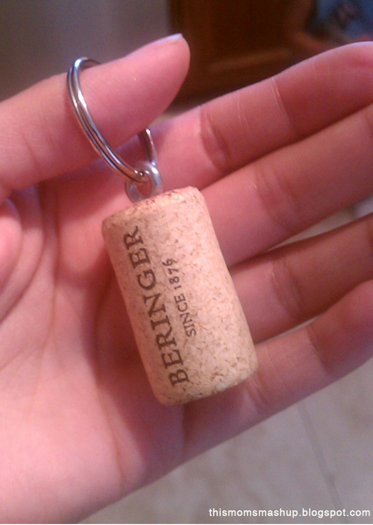 This Moms Mashup Wine Cork Keychain Tutorial