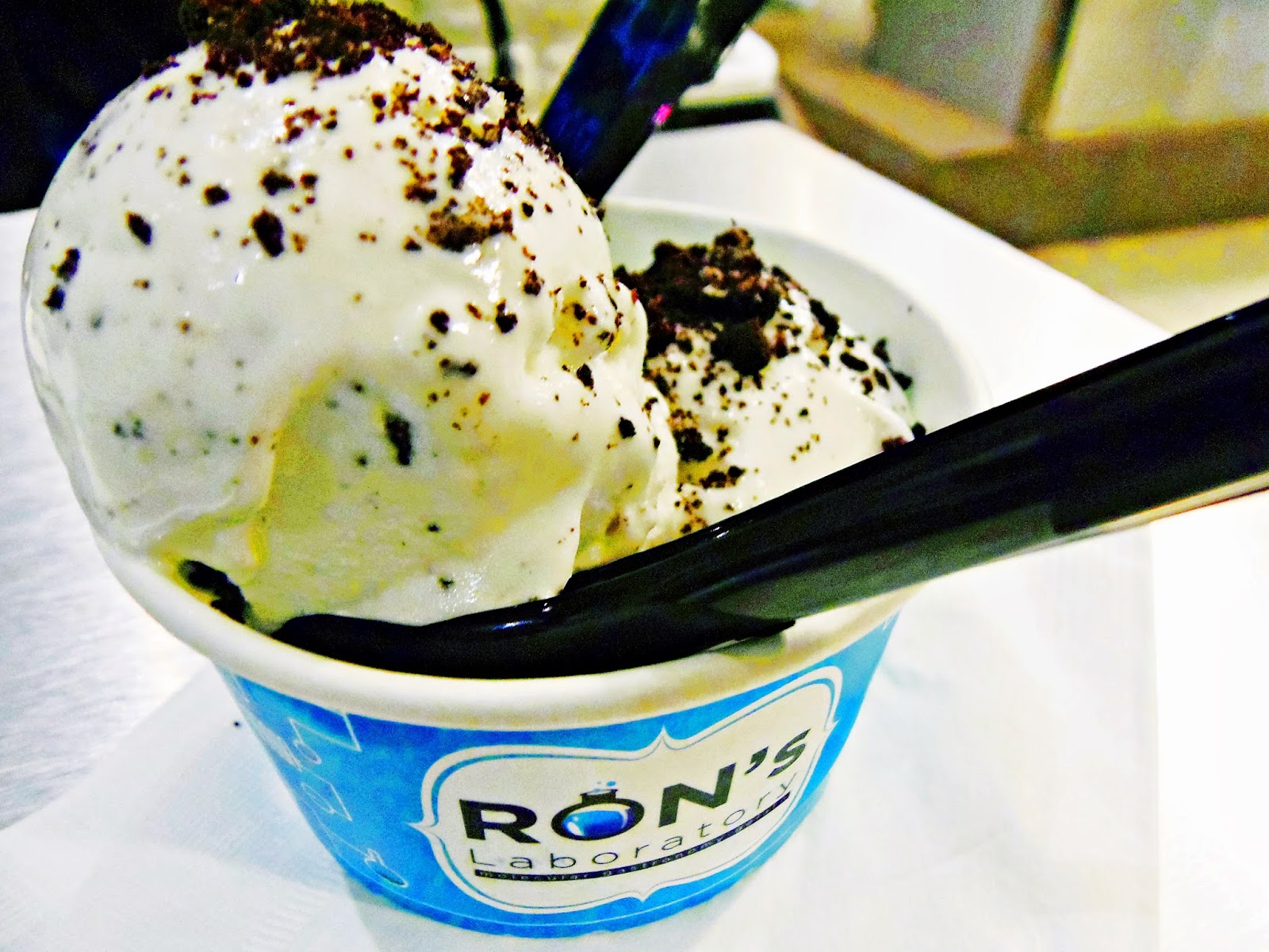 Ron's Labolatory Ice Creams Rasa Nyeleneh everybodygoesblog