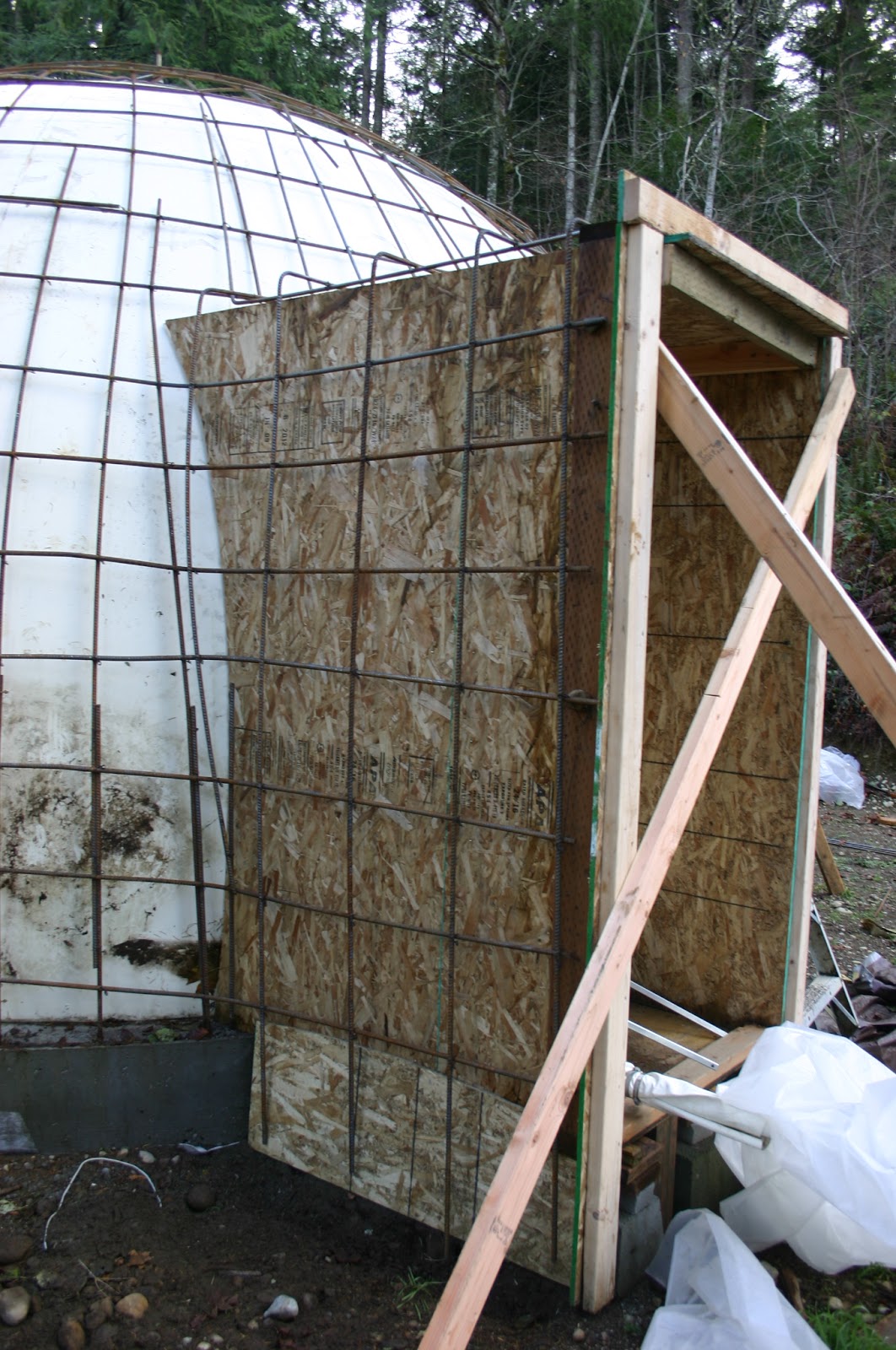 Building my Hobbit Dome rebar