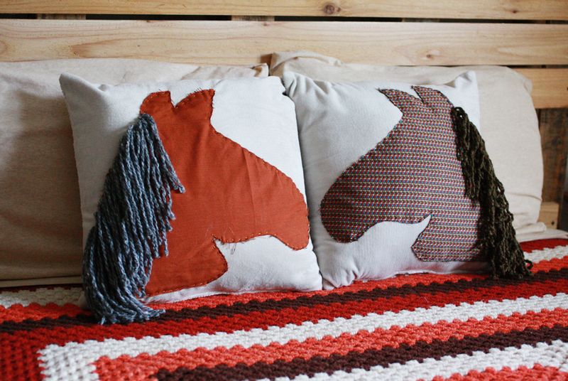 horse pillow sewing tutorial