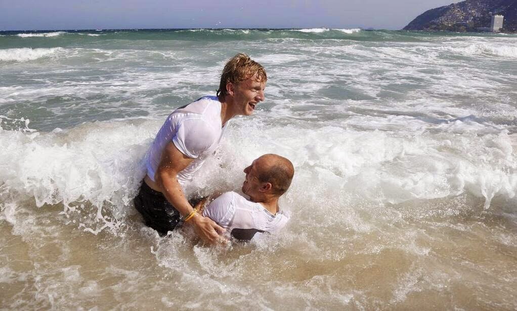 Pure Joy from Kuyt and Robben