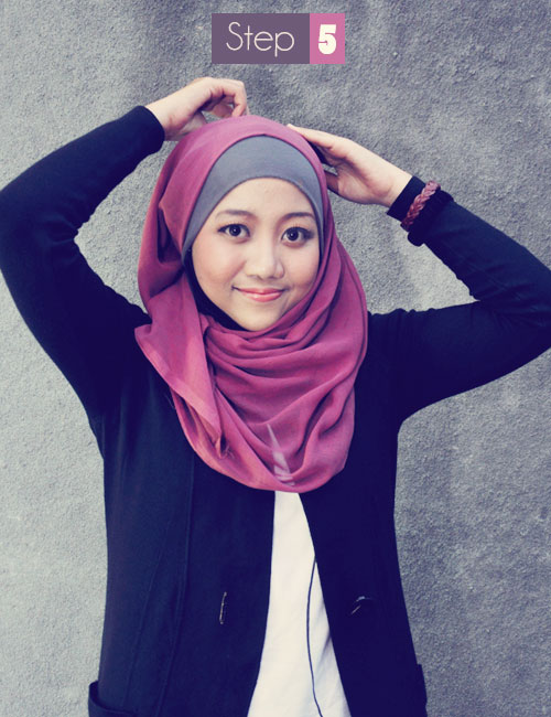 Cara memakai Hijab Kerudung Segiempat