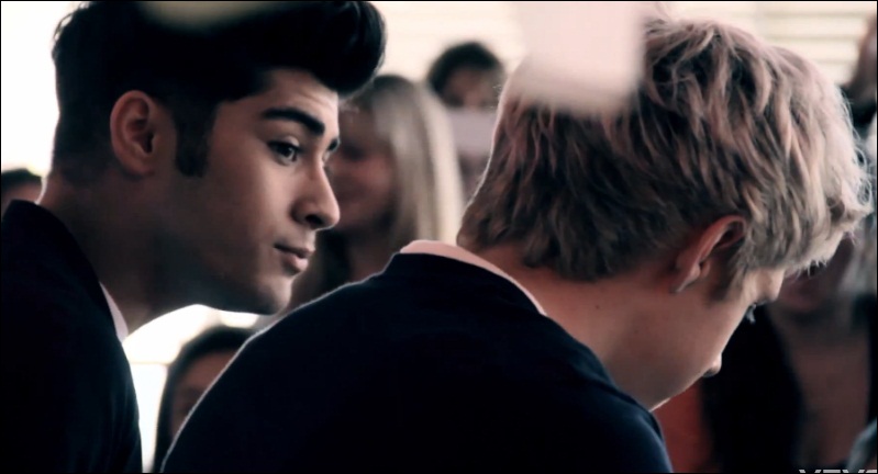 Foto bij 001 ll Zayn Malik