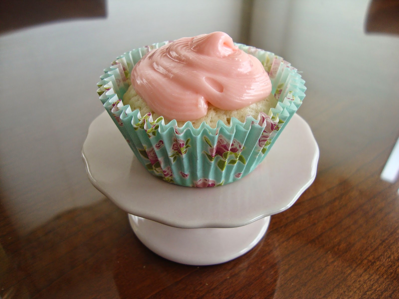 The Winebrary Drunk Desserts White Wine Cupcakes with Riesling