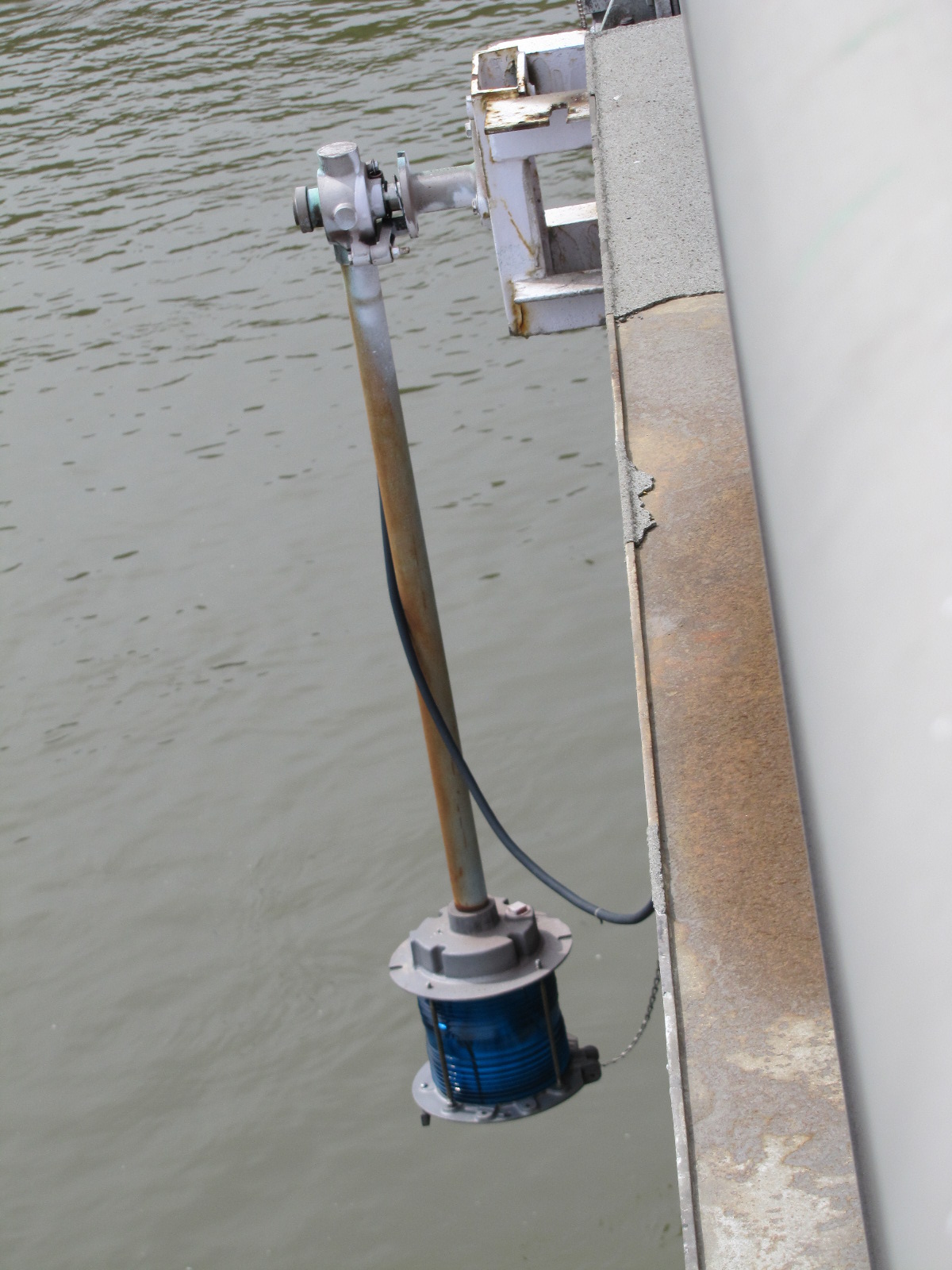 Navigating The Finite High Water At The Hulton Bridge