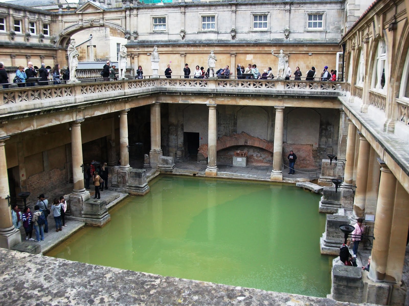 Bath trip part two Roman baths and outfit kalandrajaner