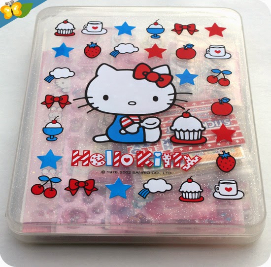 Ma boite Hello Kitty pour ranger ma collection de stickers kawaii