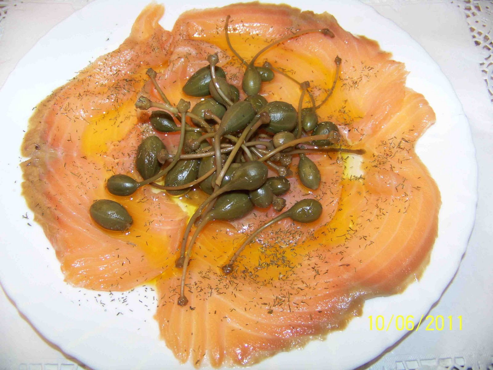 Ricas Delicias Picaderas o Tapas Salmon Con Alcaparras