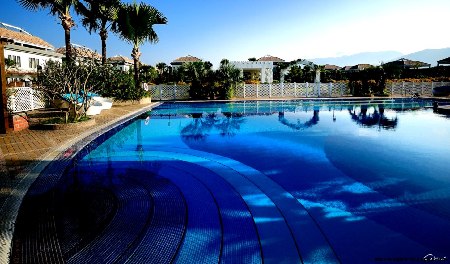 Beautiful swimming pool pictures hd wallpaper Beautiful swimming pool pictures hd wallpaper