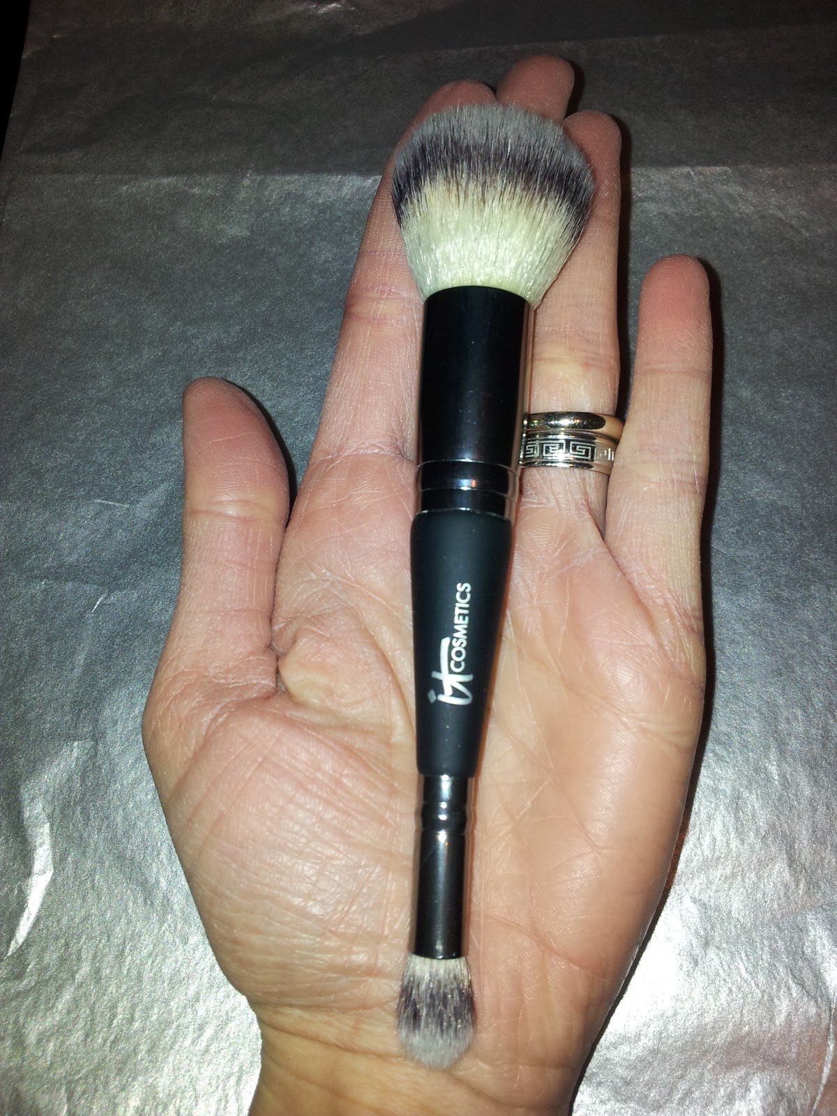 Makeup Matters Spotlight IT Cosmetics Brushes