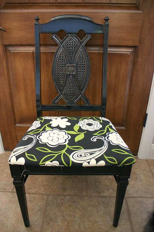 Doubletake Decor Ugly to Black Table