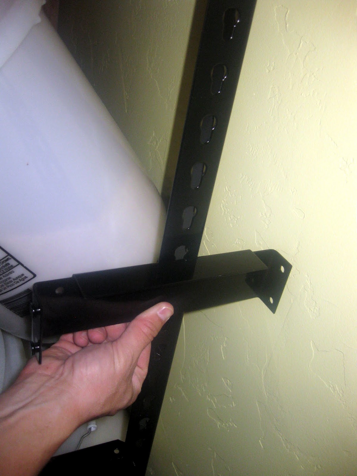 Shelf Reliance Leaders Shelf Reliance Product Review Bucket Shelf