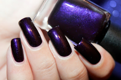 Swatch of the nail polish "Vesper" from Peita's Polish