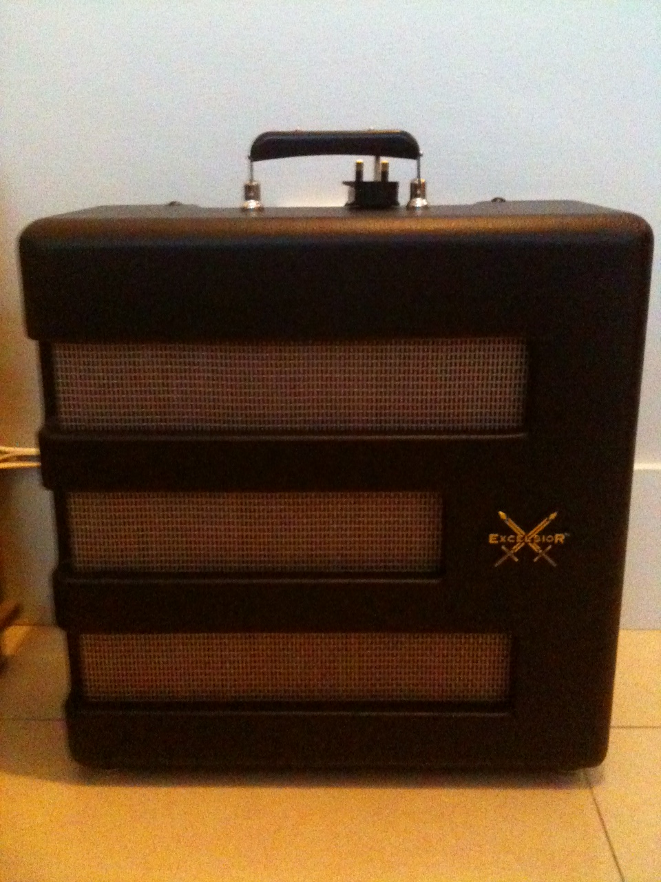 On a shoestring project Fender Excelsior tone pod mod