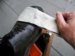 Cách đánh giày da