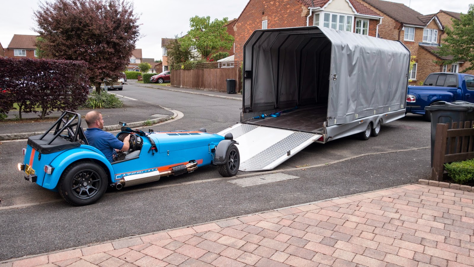 My Caterham R500 being unloaded after it's first service.