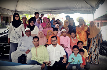 mY lOvElY fAmiLY