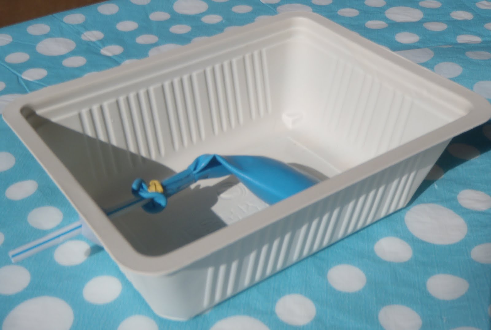 balloon propelled boat