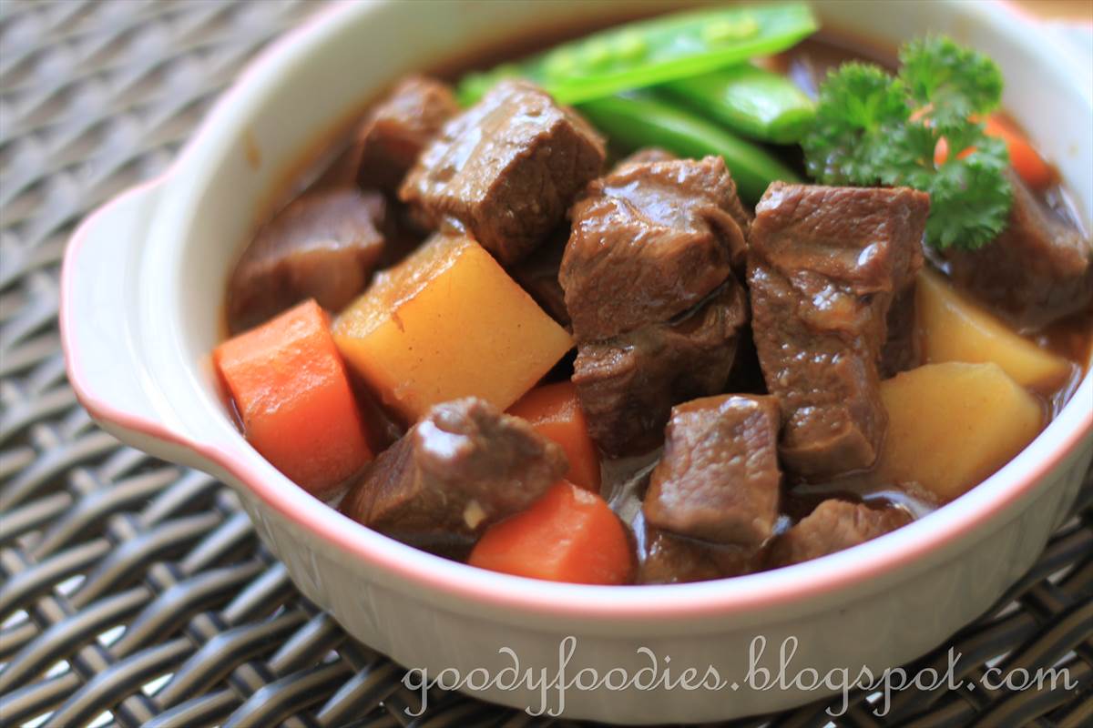 GoodyFoodies Recipe Beef Stew with Beer and Paprika (Ree Drummond)