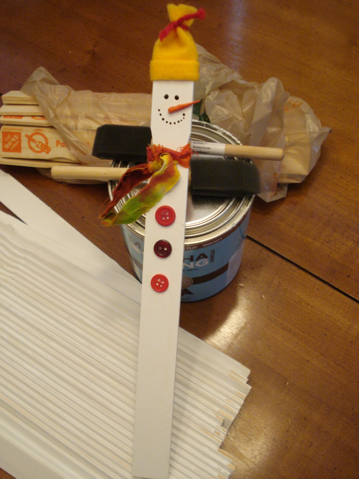 Modern yet OldFashioned Paint Stick Snowman