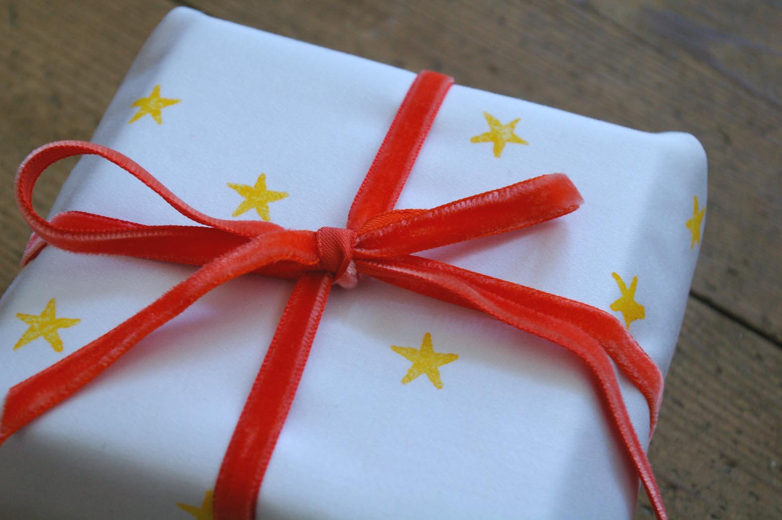 Colette Moscrop hand stamping fabric tutorial