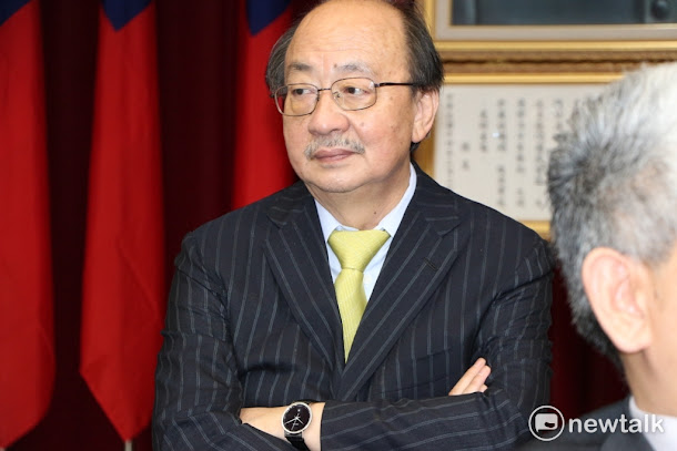 今(19)日續審前瞻基礎建設計畫第1期特別預算案,民進黨團總召柯建銘表示,以不變應萬變,見招拆招。 今(19)日續審前瞻基礎建設計畫第1期特別預算案,民進黨團總召柯建銘表示,以不變應萬變,見招拆招。