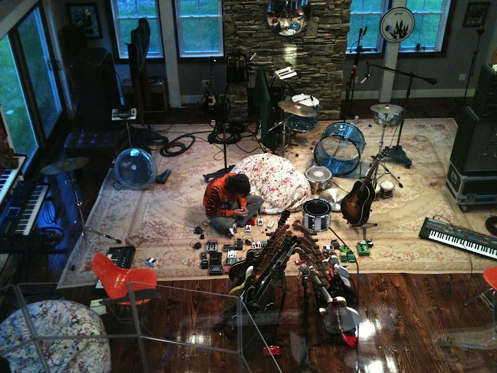 The Strokes Gear (Studio) Gearheads