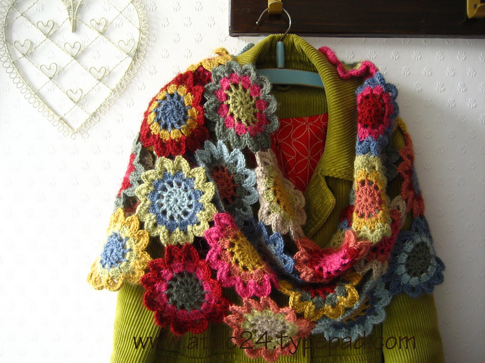 Crochet+-+Flower+Scarf+on+hanger+copy.jpg