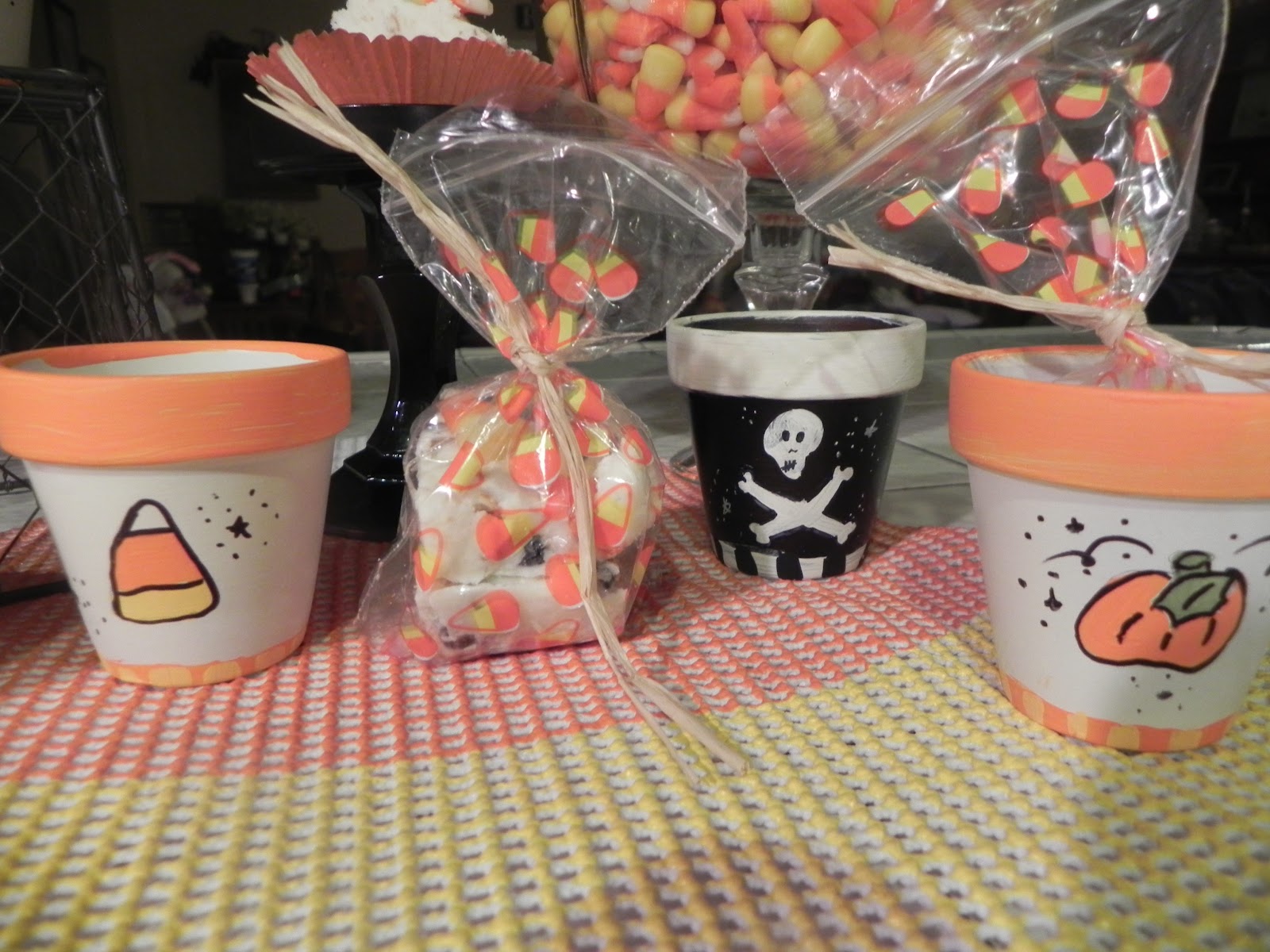 The Messy Roost Fall Treat Pots