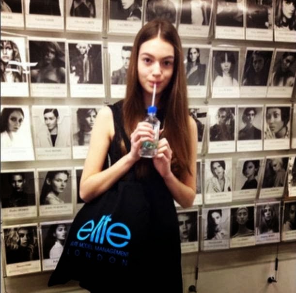 Scarlett Gray : New Photos | About A Girl...