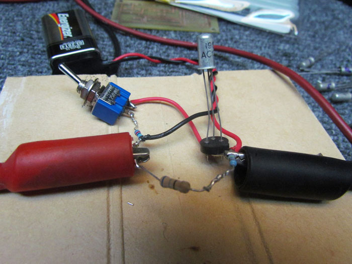 Testing AC128 Transistors For Leakage and Gain Crawls Backward (When
