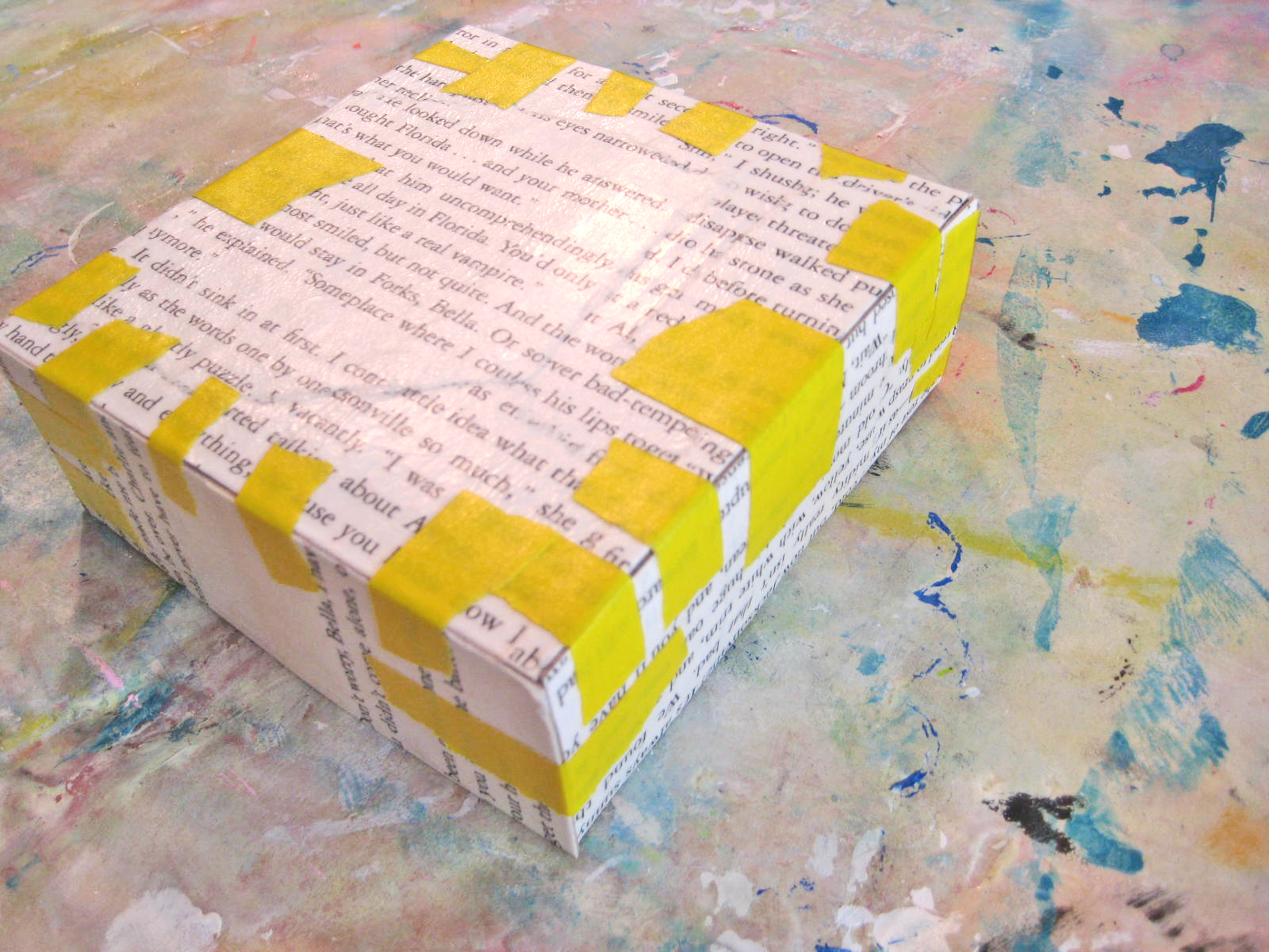 Alma Stoller how to make a cardboard canvas