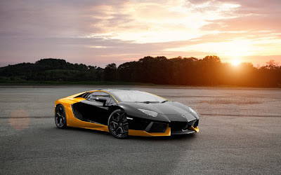 Lamborghini Aventador Yellow and Black