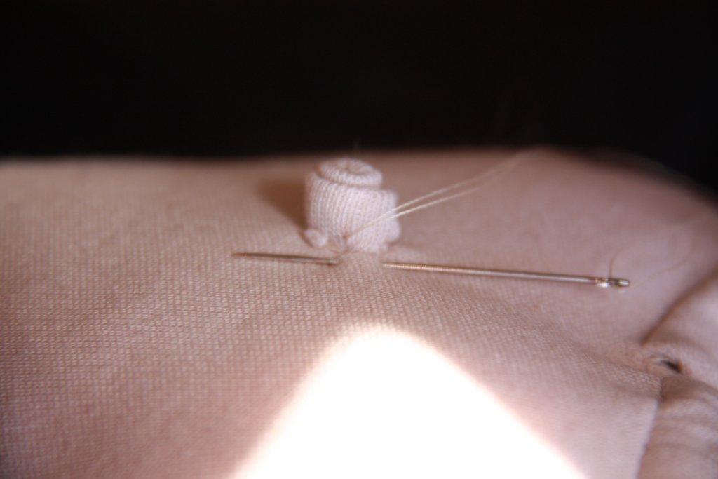 Rhythm & Rhyme The making of a belly button (a tutorial)