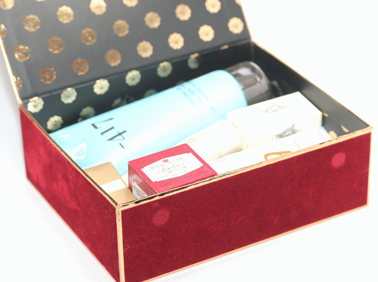 Makeup, Beauty & Fashion GLOSSYBOX CHRISTMAS LIMITED EDITION BOX