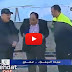 شاهد الفيديو! لافتة ضخمة تسقط فوق مذيع أردني 3 مرات خلال مقابلة واحدة على الهواء مباشرة !