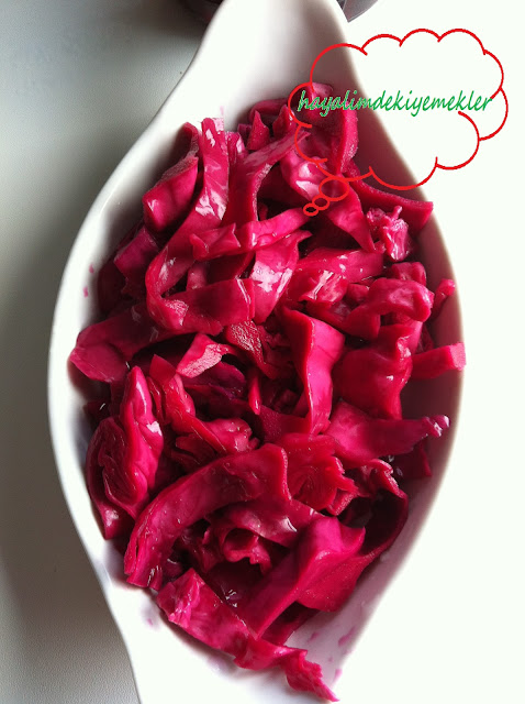 resimli kırmızı Lahana Turşusu tarifi Kara lahana Turşusu Tarifi