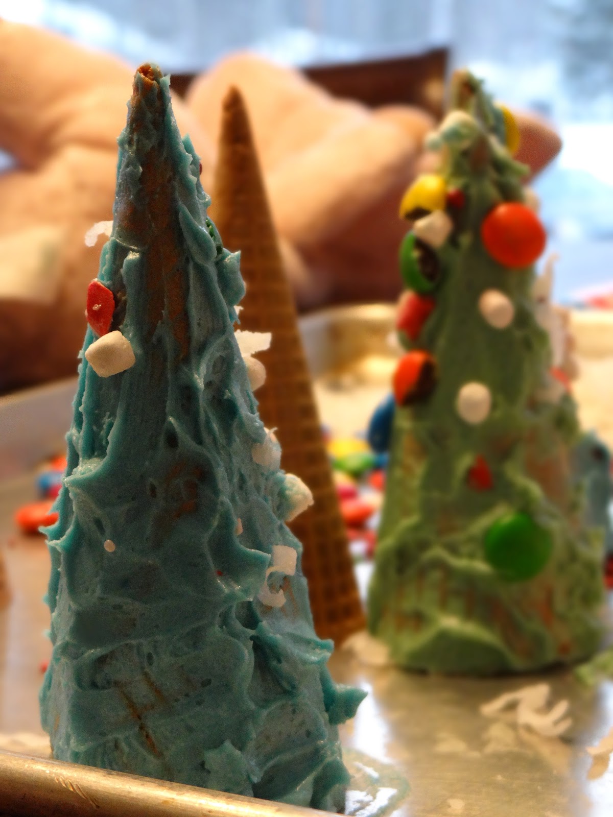 Busy Hands Blessed Hearts Christmas Tree Waffle Cones!