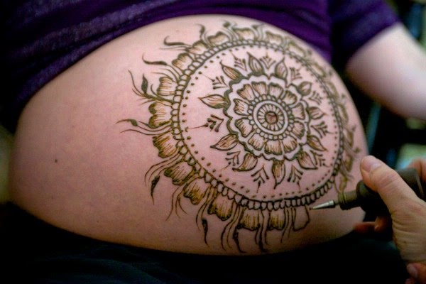 creative belly henna design