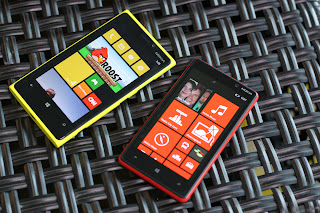 Nokia Lumia 920 mobile images