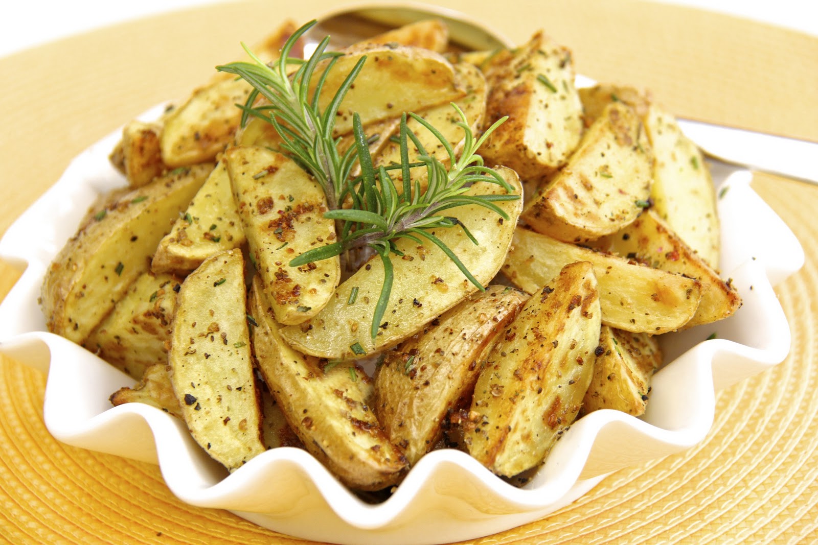 Super Crisp Oven Roasted Baby Potatoes w/ Fresh Rosemary The Café