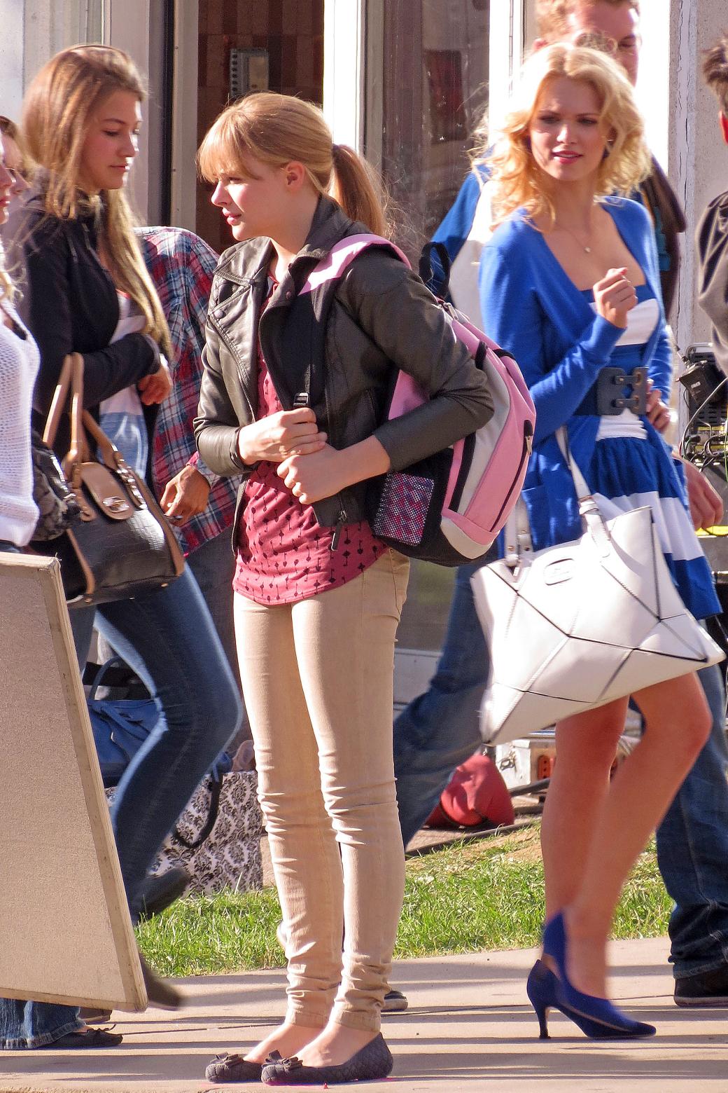 Chloe Moretz, Aaron Jonhnson y compañia en el rodaje de Kick-Ass 2