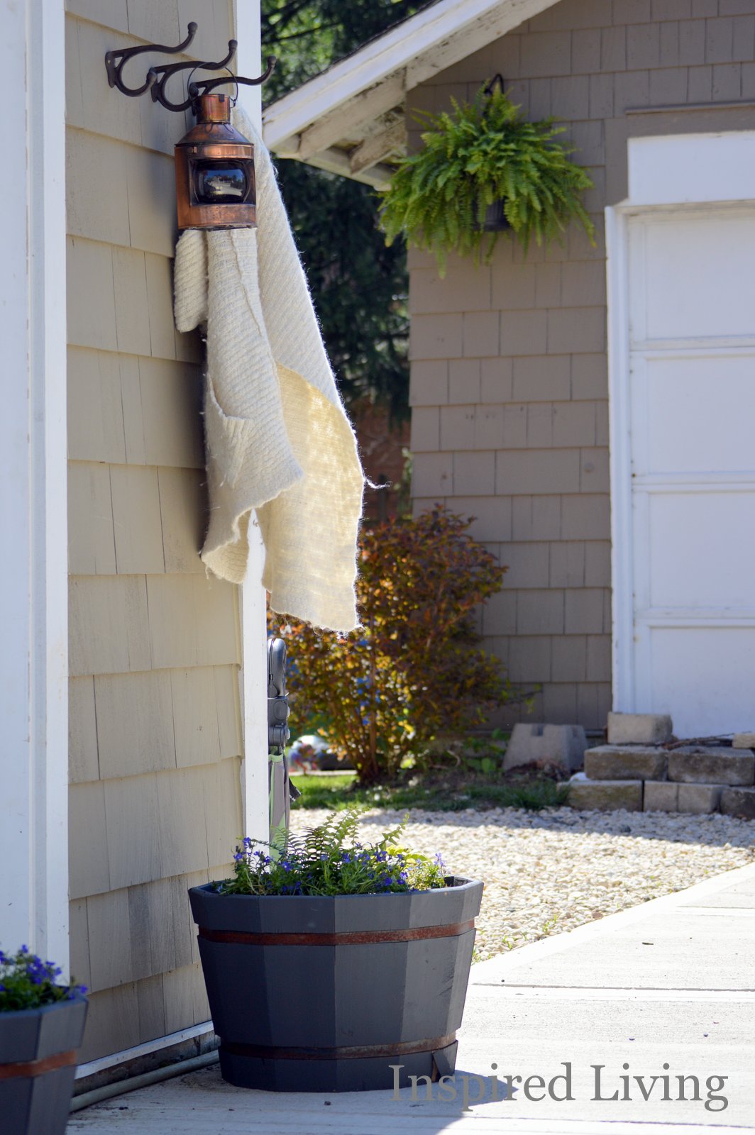 Inspired Living: Vertical Wall Garden How-To