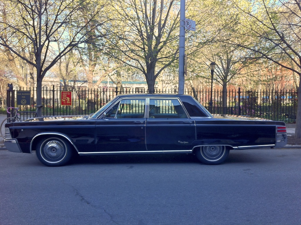 The Street Peep 1967 Chrysler New Yorker