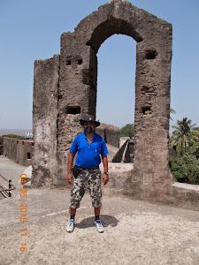Inside the ruins of "Nani Daman Fort".