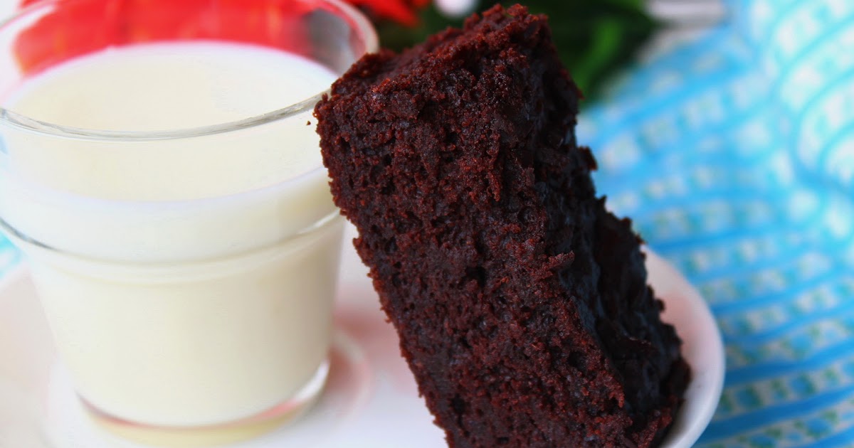 Vivian Pang Kitchen Brownies with Applesauce