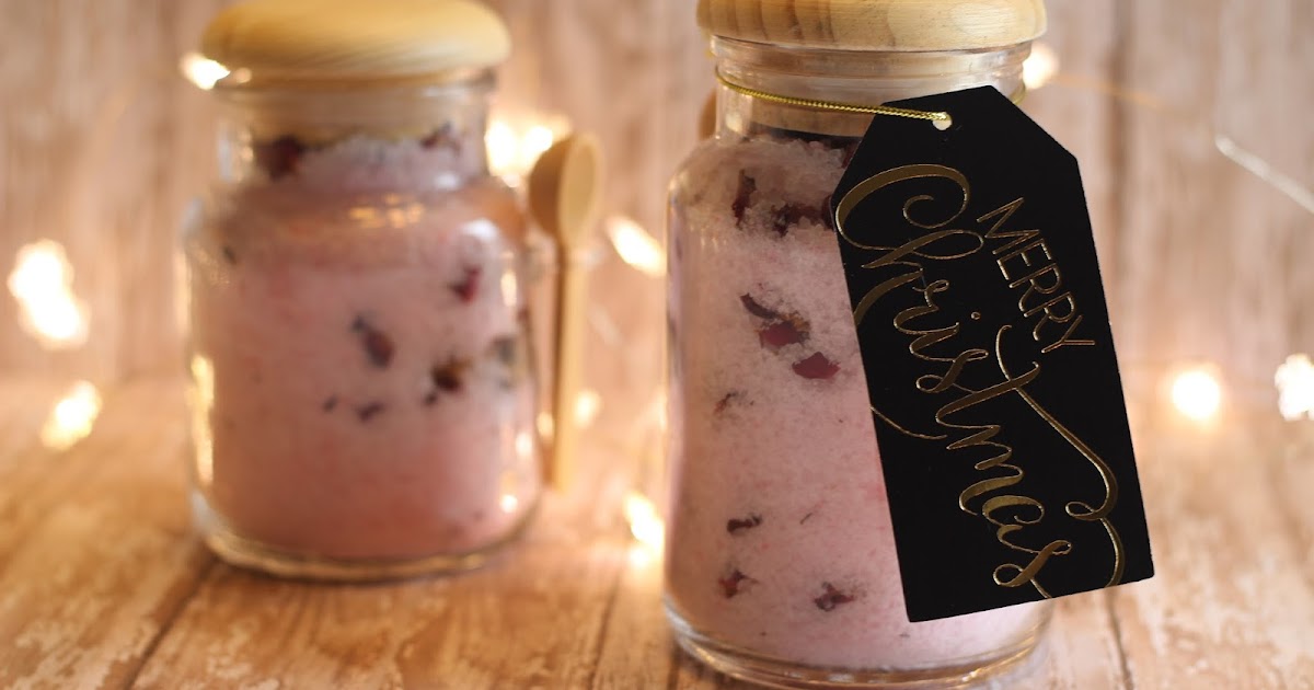 The Chic Country Girl DIY Bath Salts Hand Crafted Christmas Gift Idea