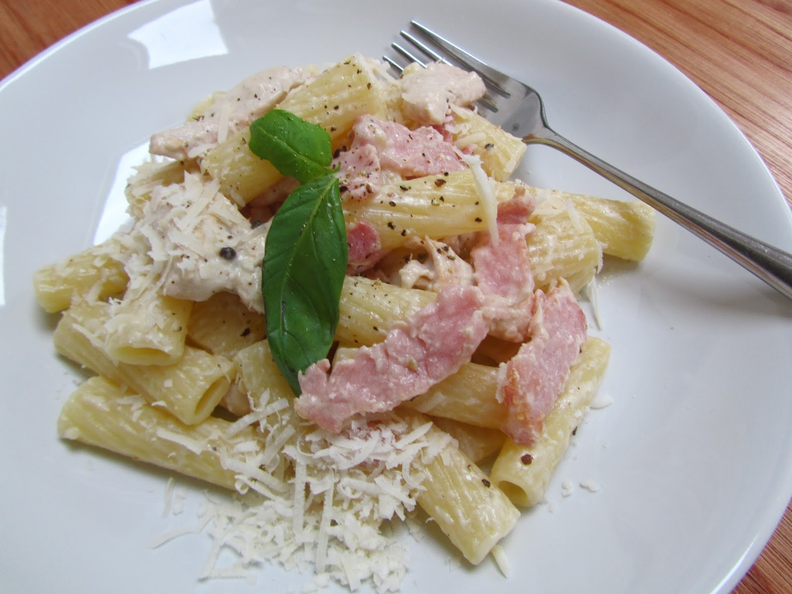 Creamy chicken, bacon, and basil pasta